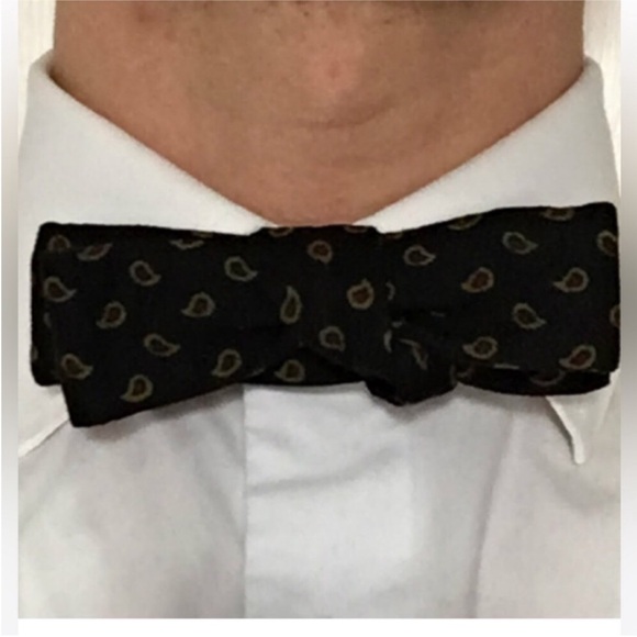 Batwing Tie Vintage Silk. No label. Fashion Rare Find.Unisex - Picture 6 of 7